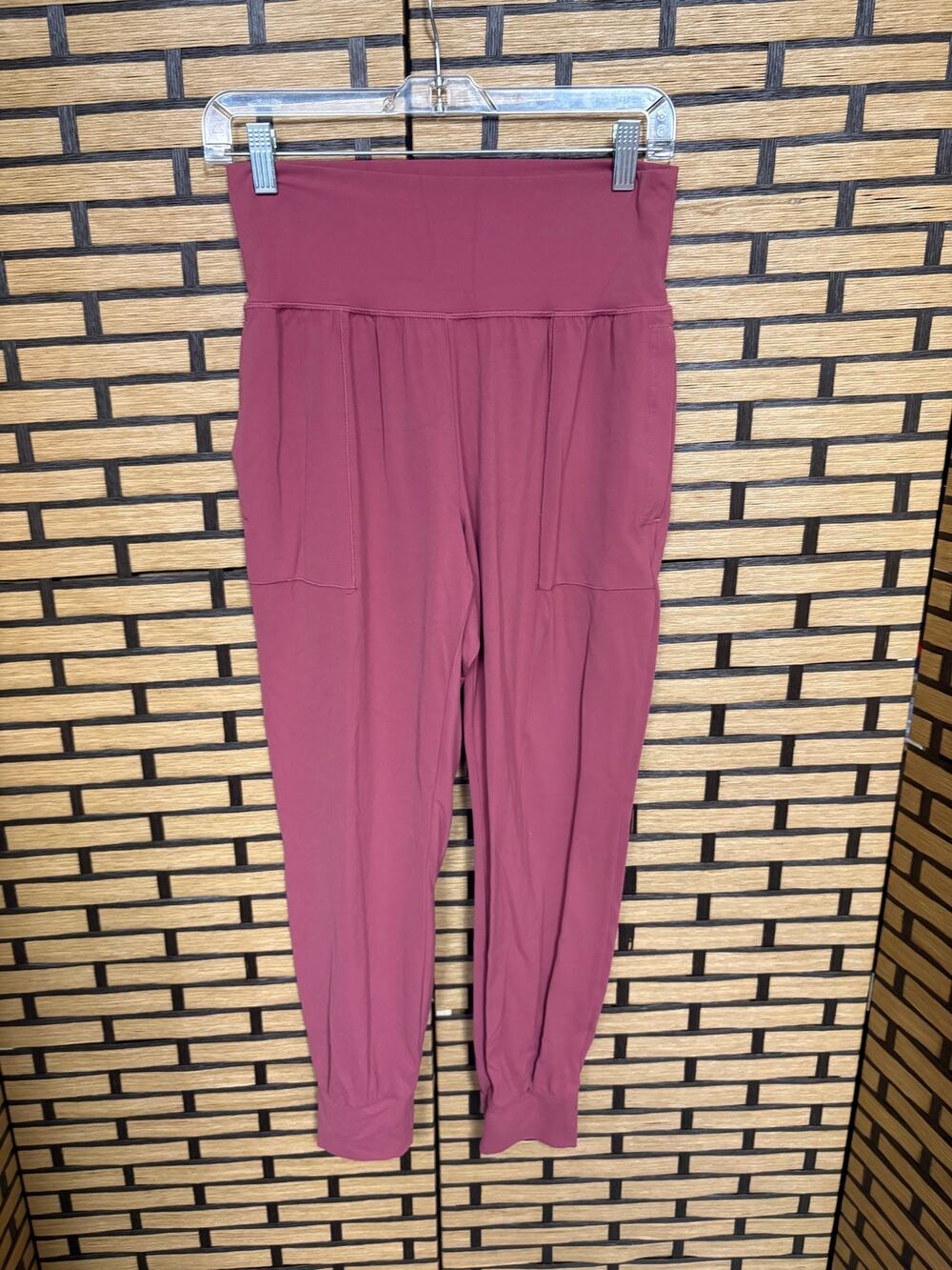 Athleta Rose Pink Salutation Jogger Size Small